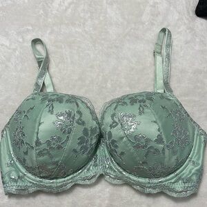Victoria’s Secret Bra